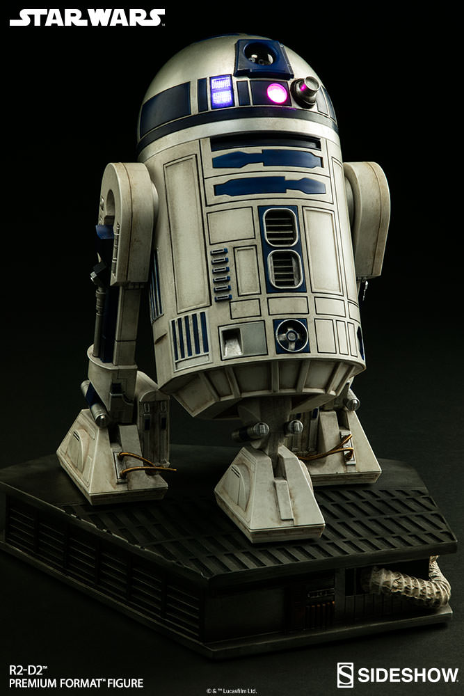 large r2d2 figure