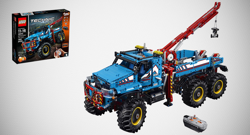 LEGO 42070 Technic 6x6 All-Terrain Tow Truck